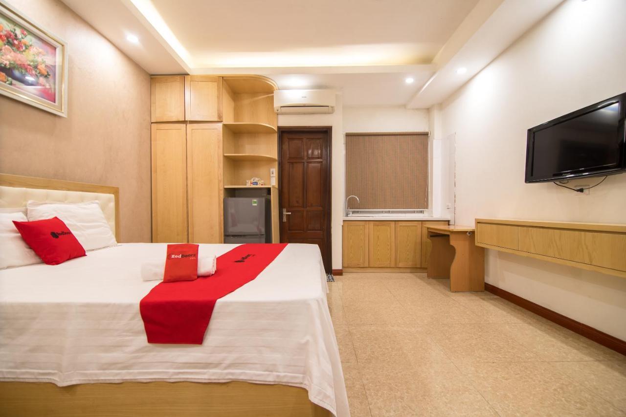 RedDoorz near Big C Thang Long Hanoi Buitenkant foto