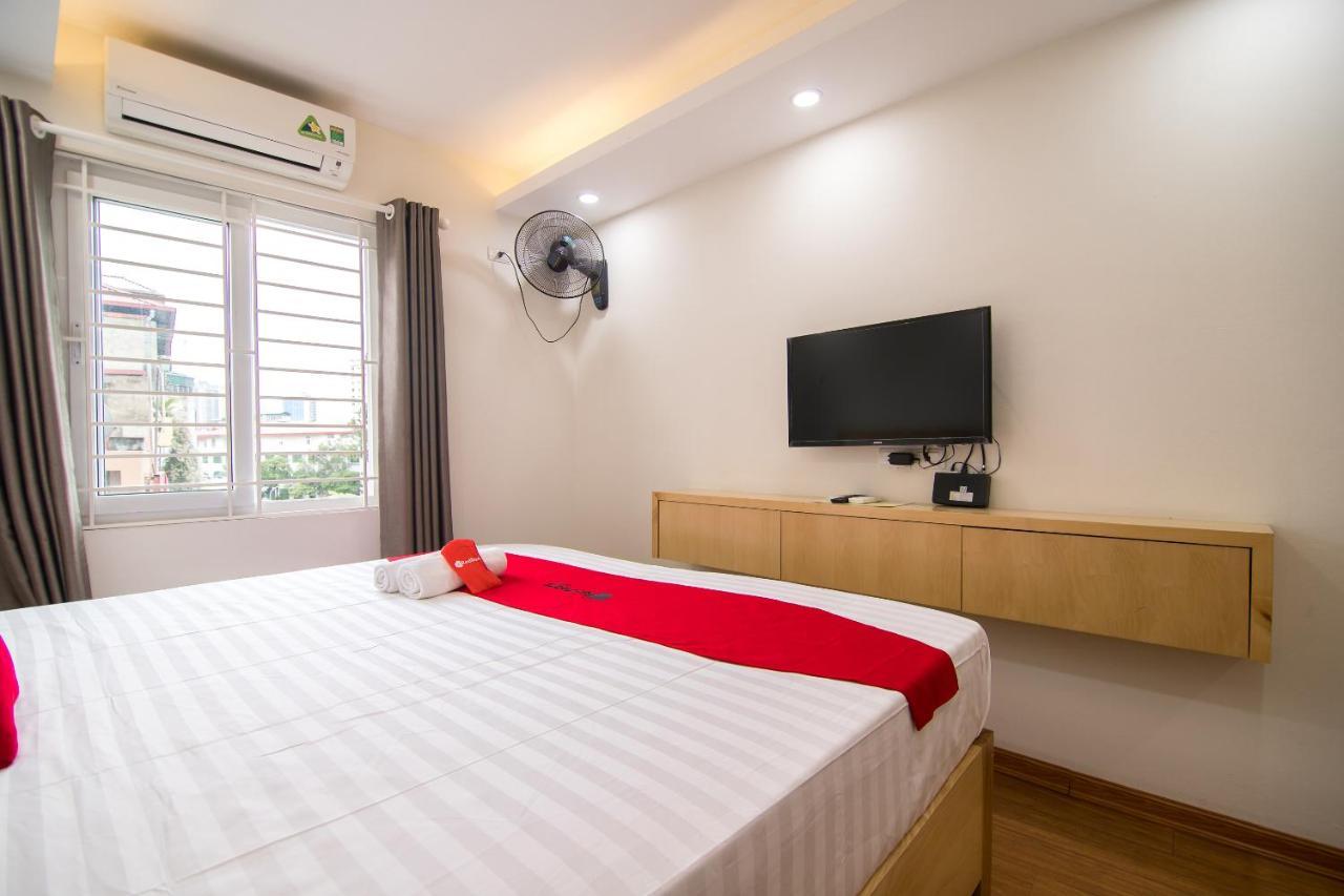 RedDoorz near Big C Thang Long Hanoi Buitenkant foto