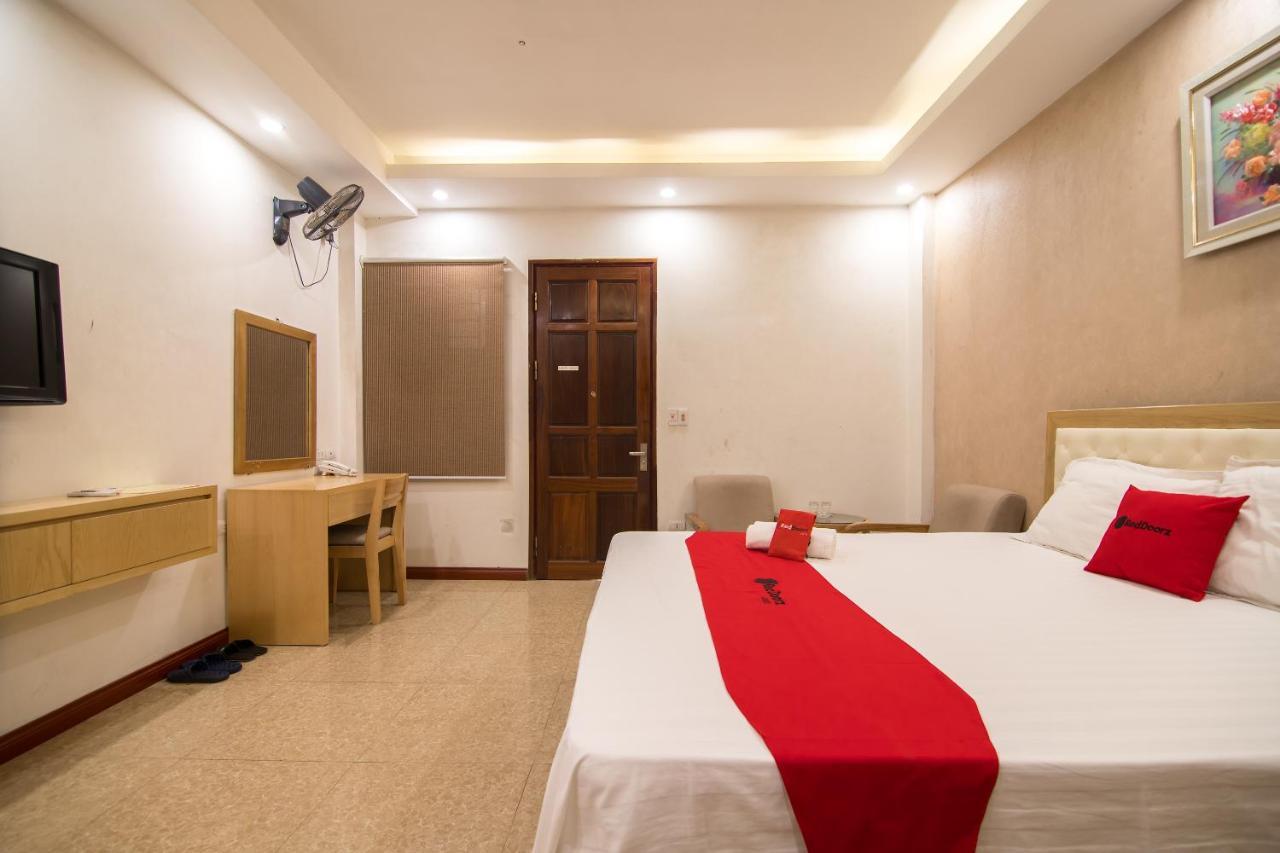 RedDoorz near Big C Thang Long Hanoi Buitenkant foto